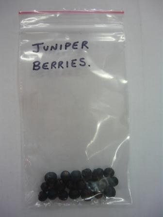 Juniper Berries (Pack of 20)